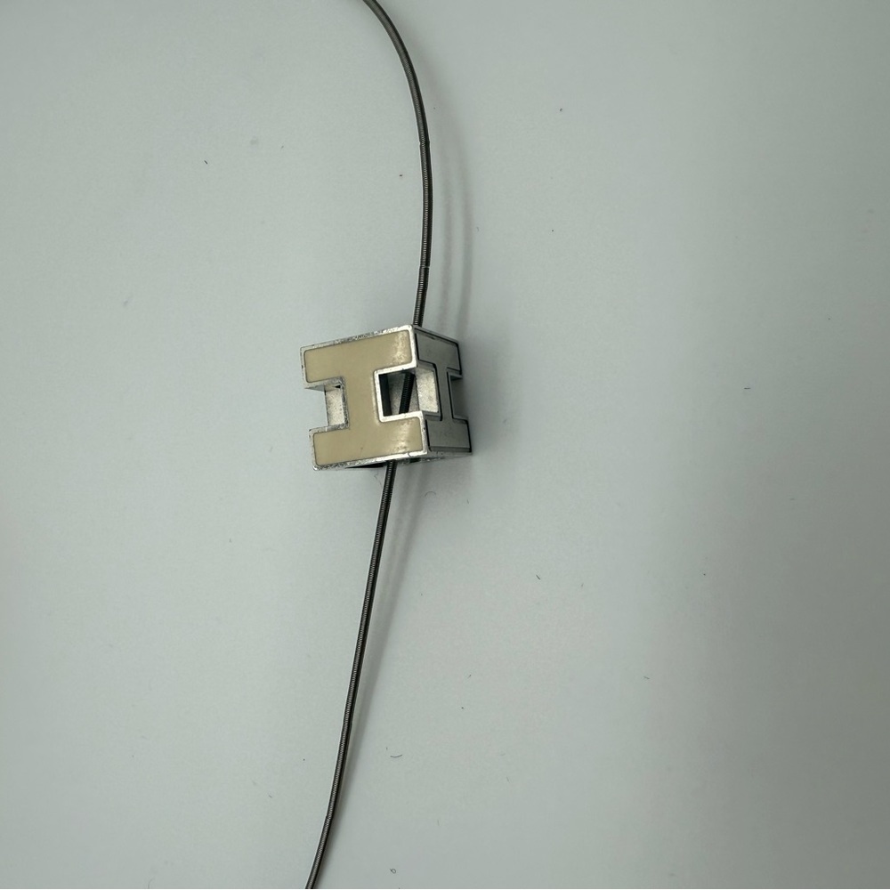 Hermès Cage d'H Pendant Necklace in Silver and White - Picture 3 of 14